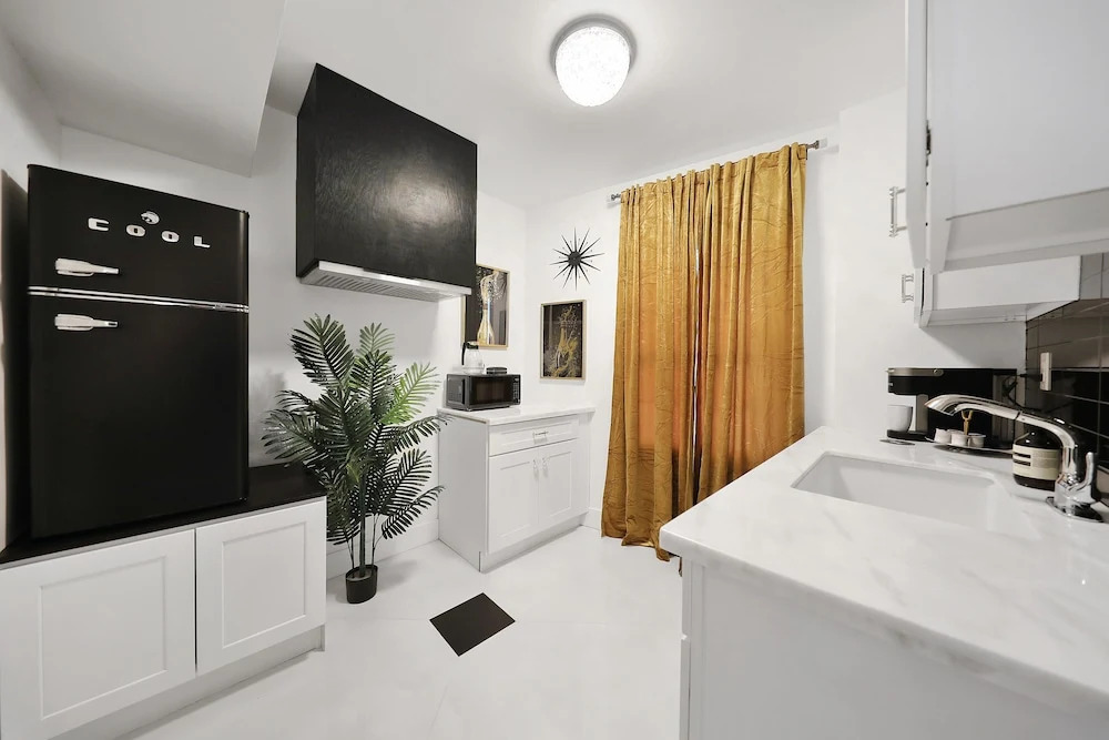 Photo - The Velvet Rope PS