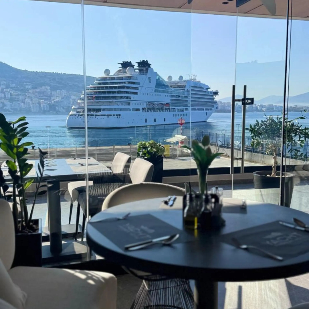 Photo - Yacht Premium Hotel