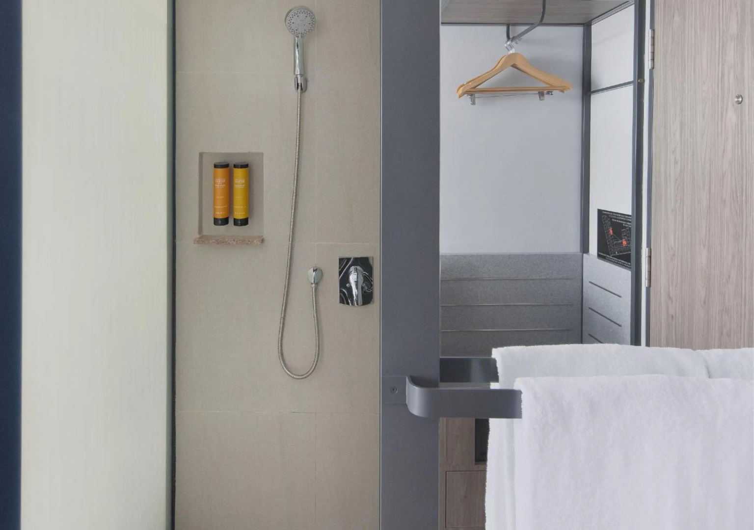 Photo - Travelodge Harbourfront Singapore