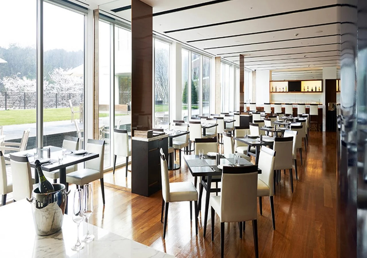 Photo - Rolling Hills Hotel