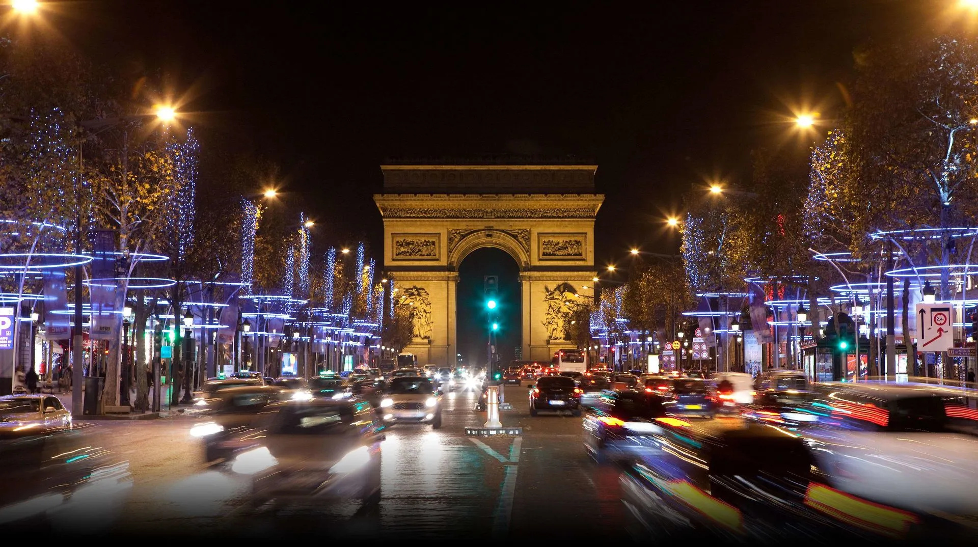 Photo - La Tremoille Paris