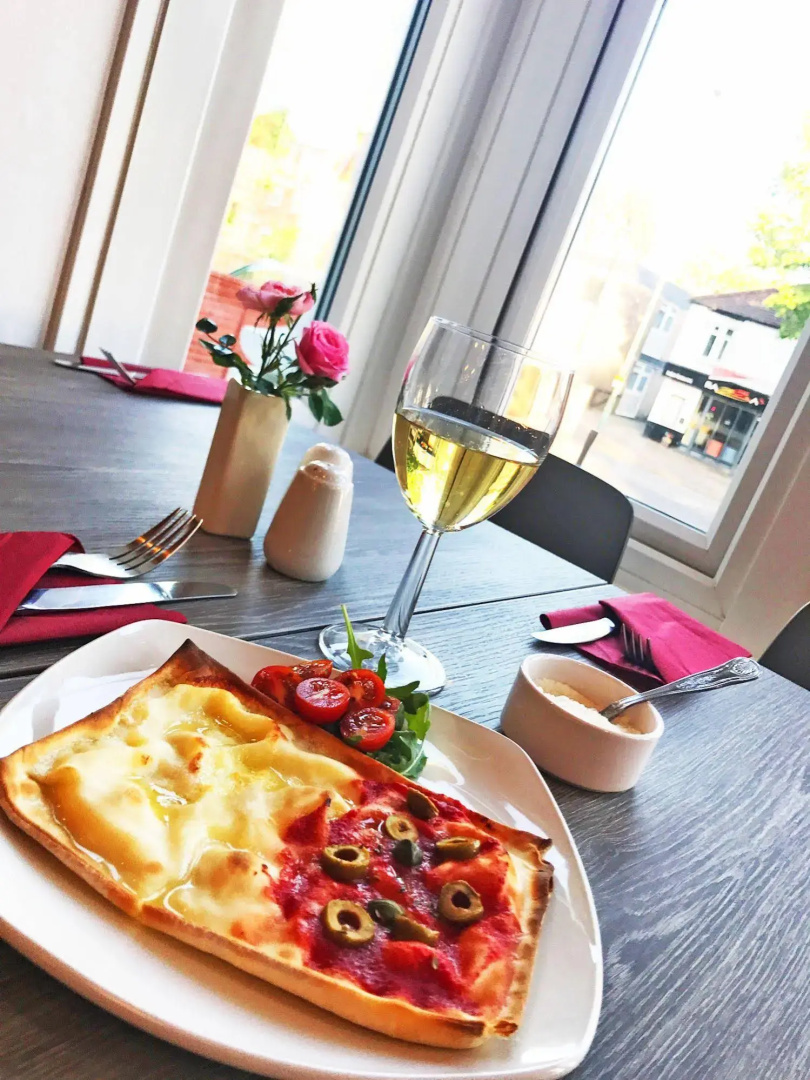 Photo - Gidea Park Hotel