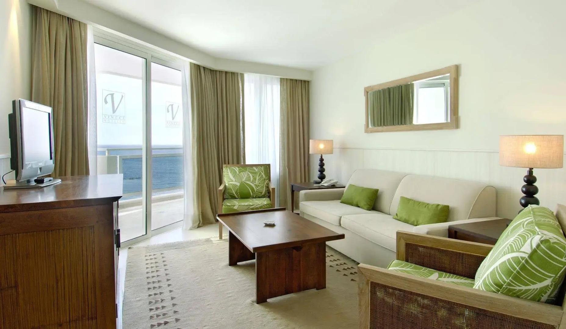 Photo - The Salmar - New Opening