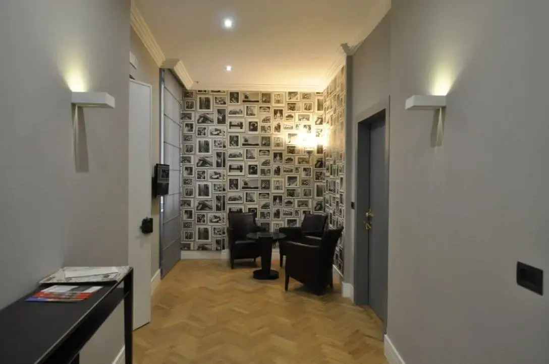 Photo - Place 24 Suites & Wellness