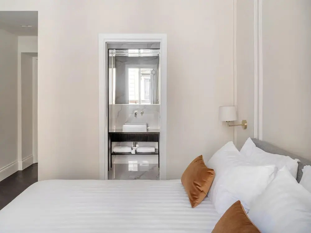 Foto - Golden House Vatican - Rienzo