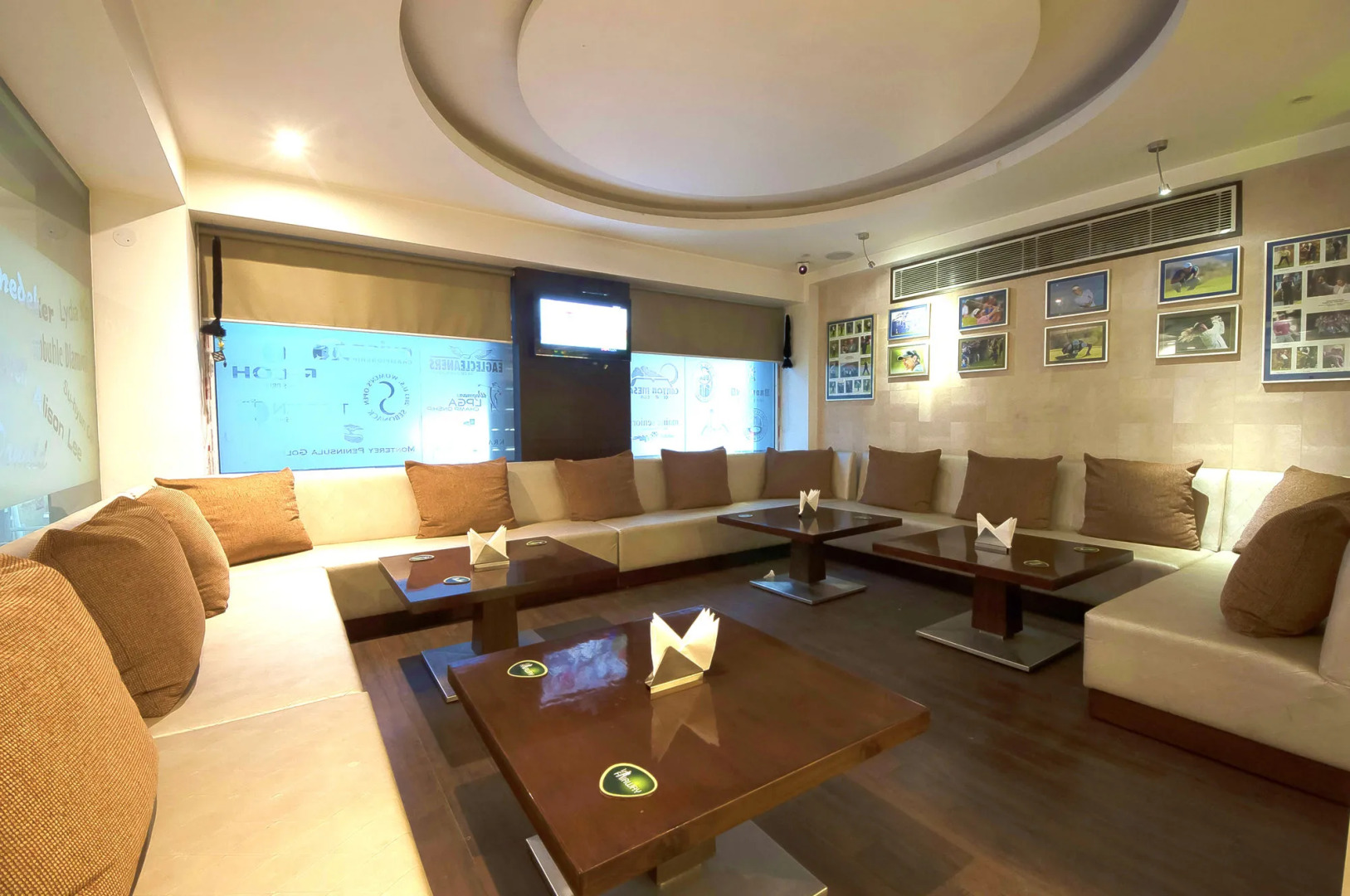 Photo - Hotel Le Roi Near New Delhi Railway Station