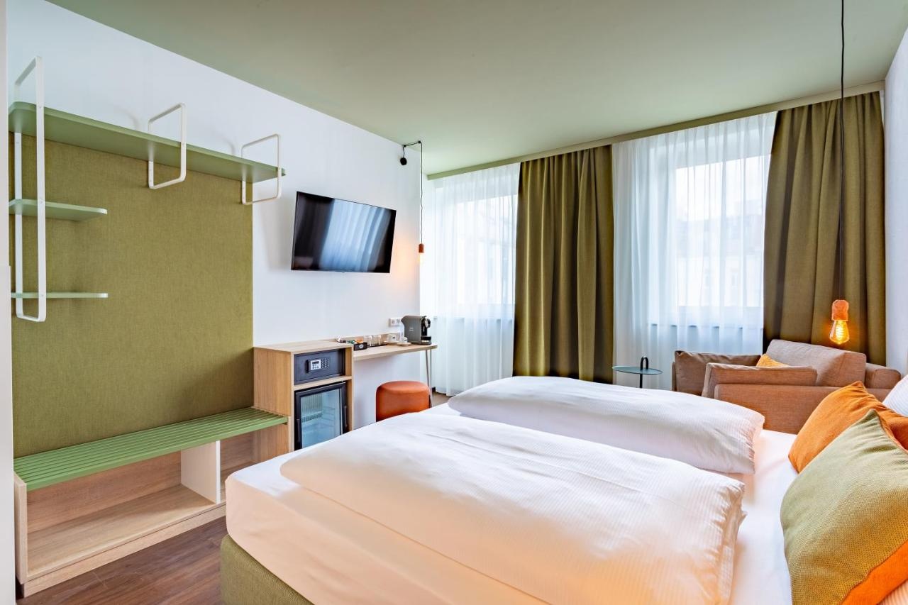 Photo - The Weekend Hotel