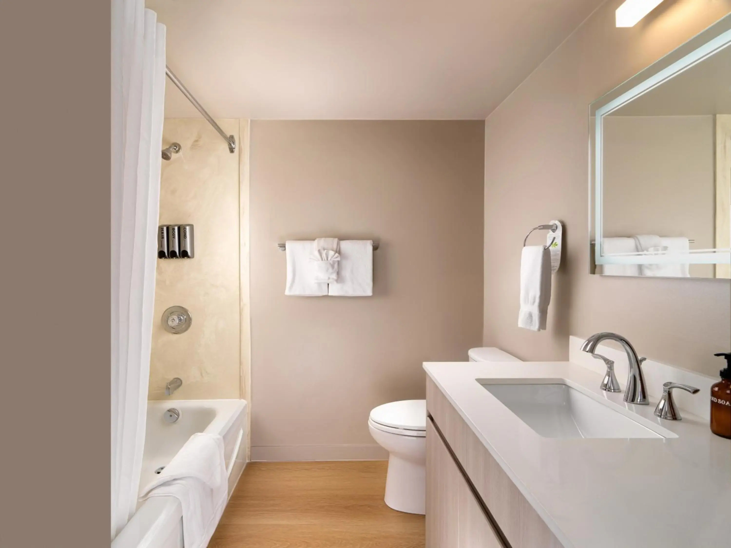 Photo - Huntingdon Hotel and Suites
