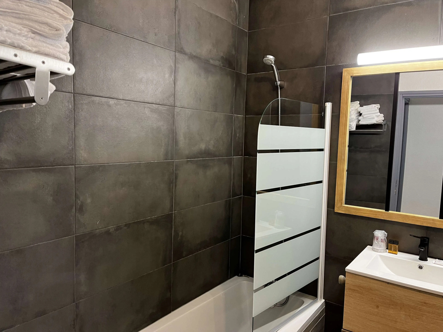 Photo - Sure Hotel by Best Western Annecy