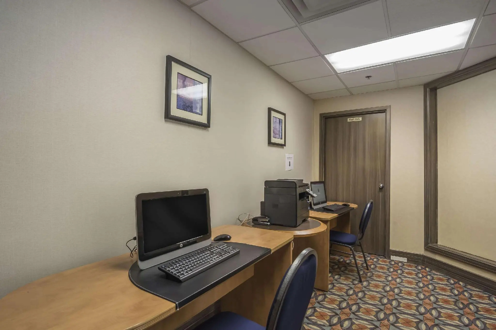 Photo - DoubleTree by Hilton Calgary North