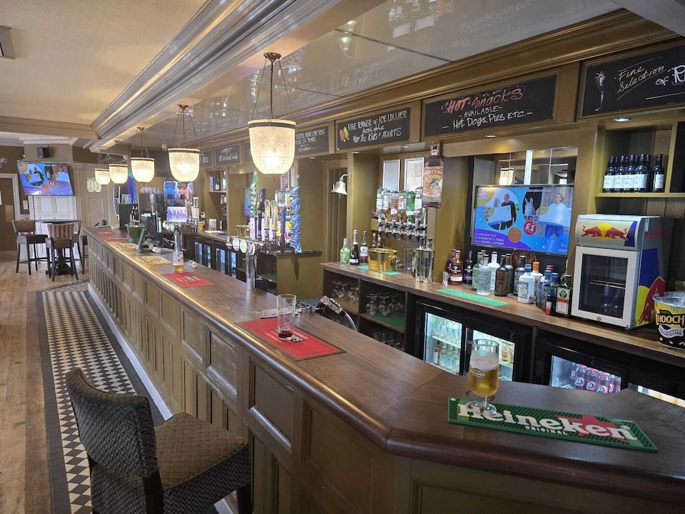Photo - The Greyhound Hotel