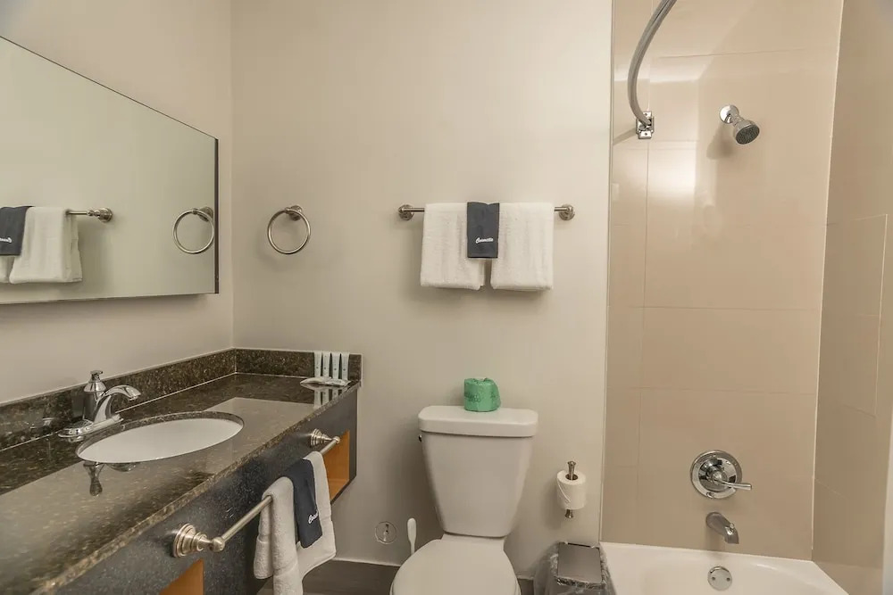 Photo - The Biscayne Hotel