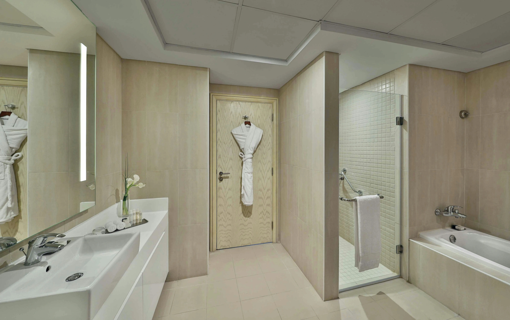 Foto - DoubleTree by Hilton Dubai - Jumeirah Beach