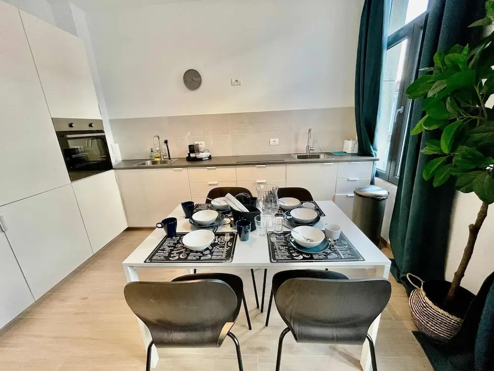 Photo - OneLuxStay near Fashion District