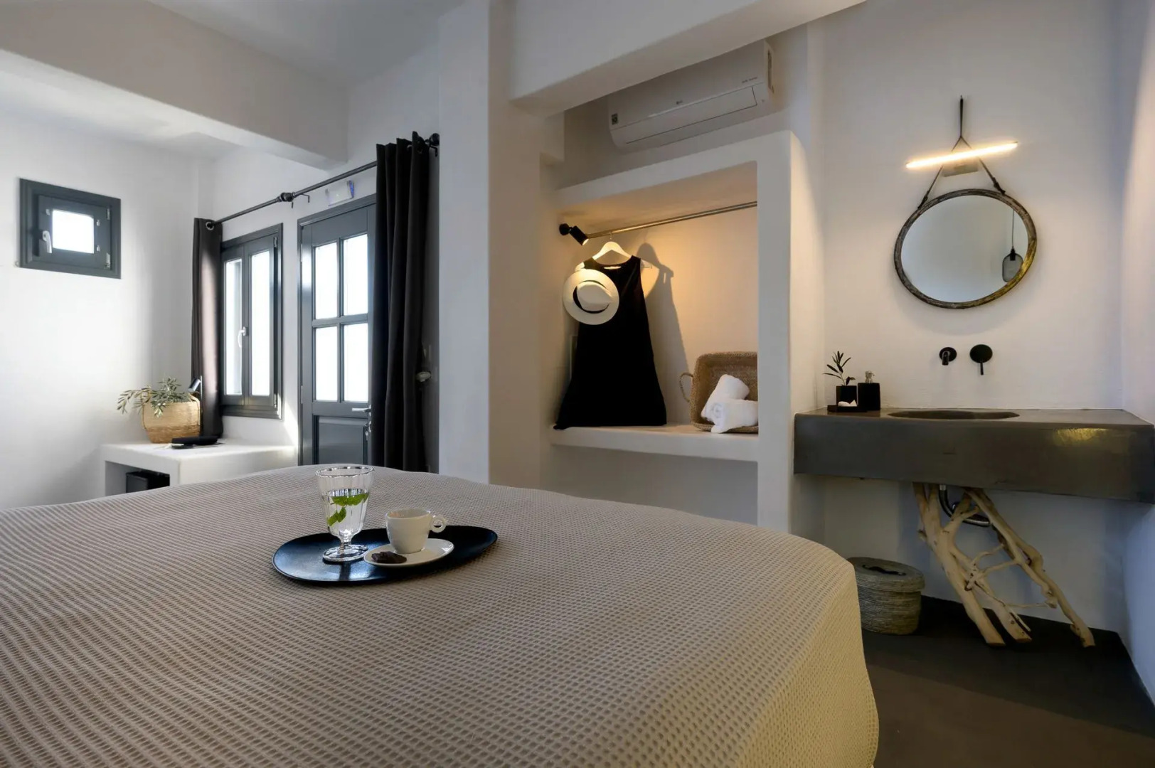 Photo - Santolia Art Suites