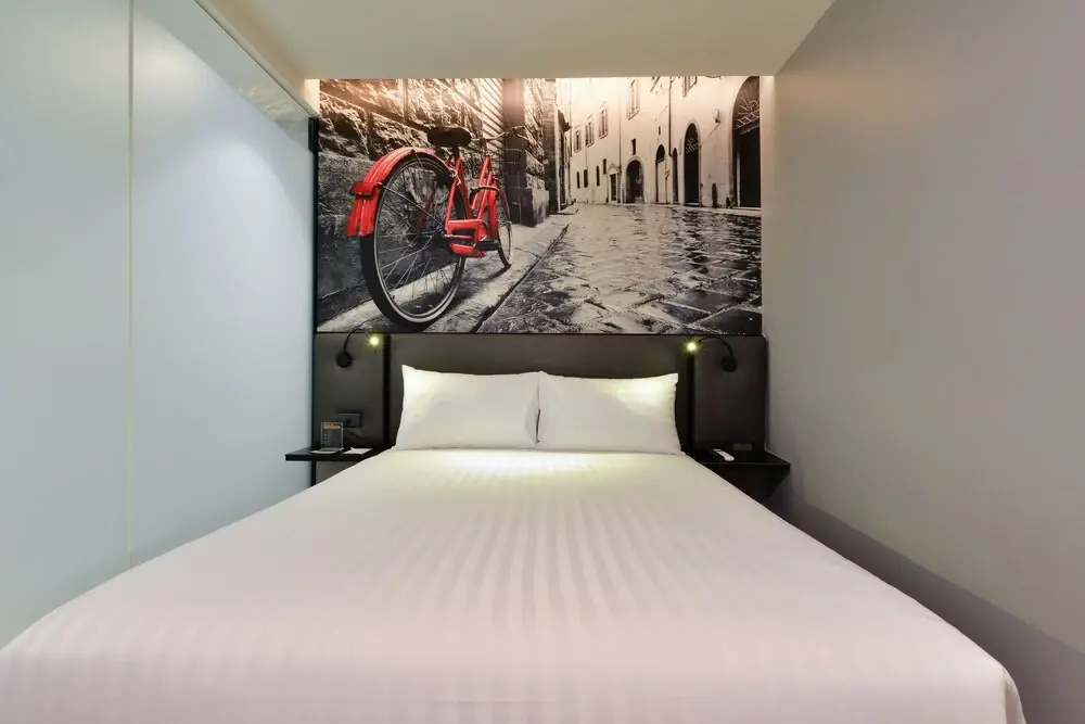 Photo - Sova Hotel Bangkok
