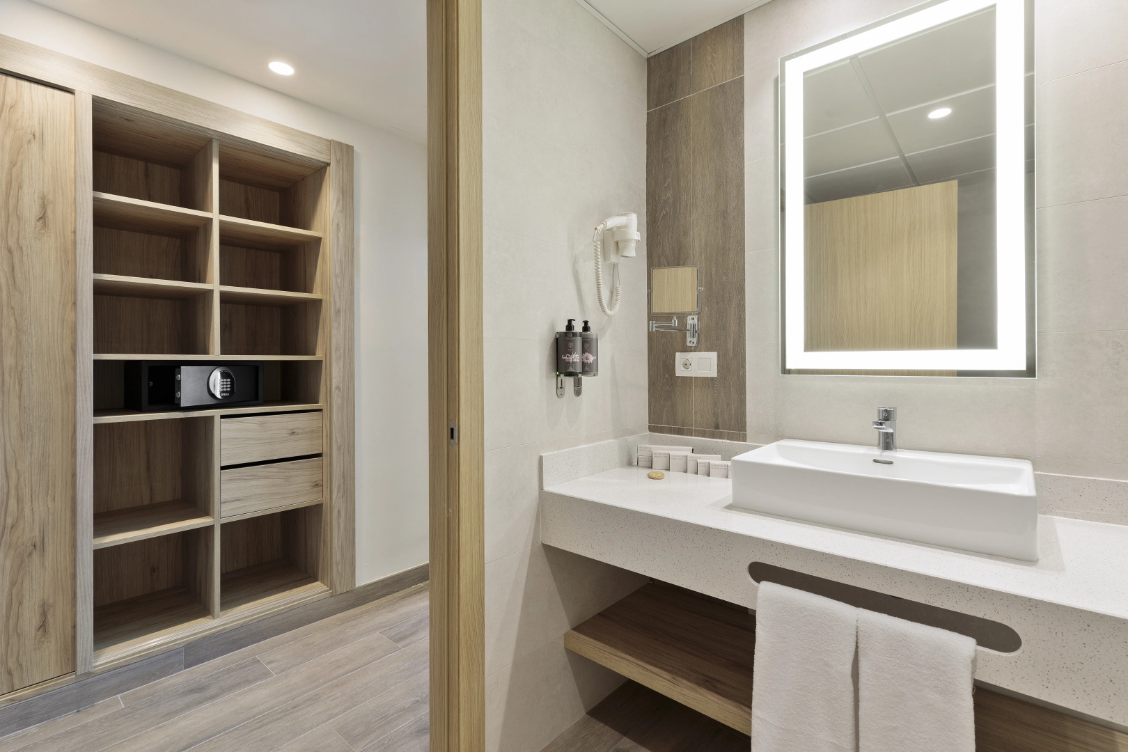 Photo - Hotel Best Triton