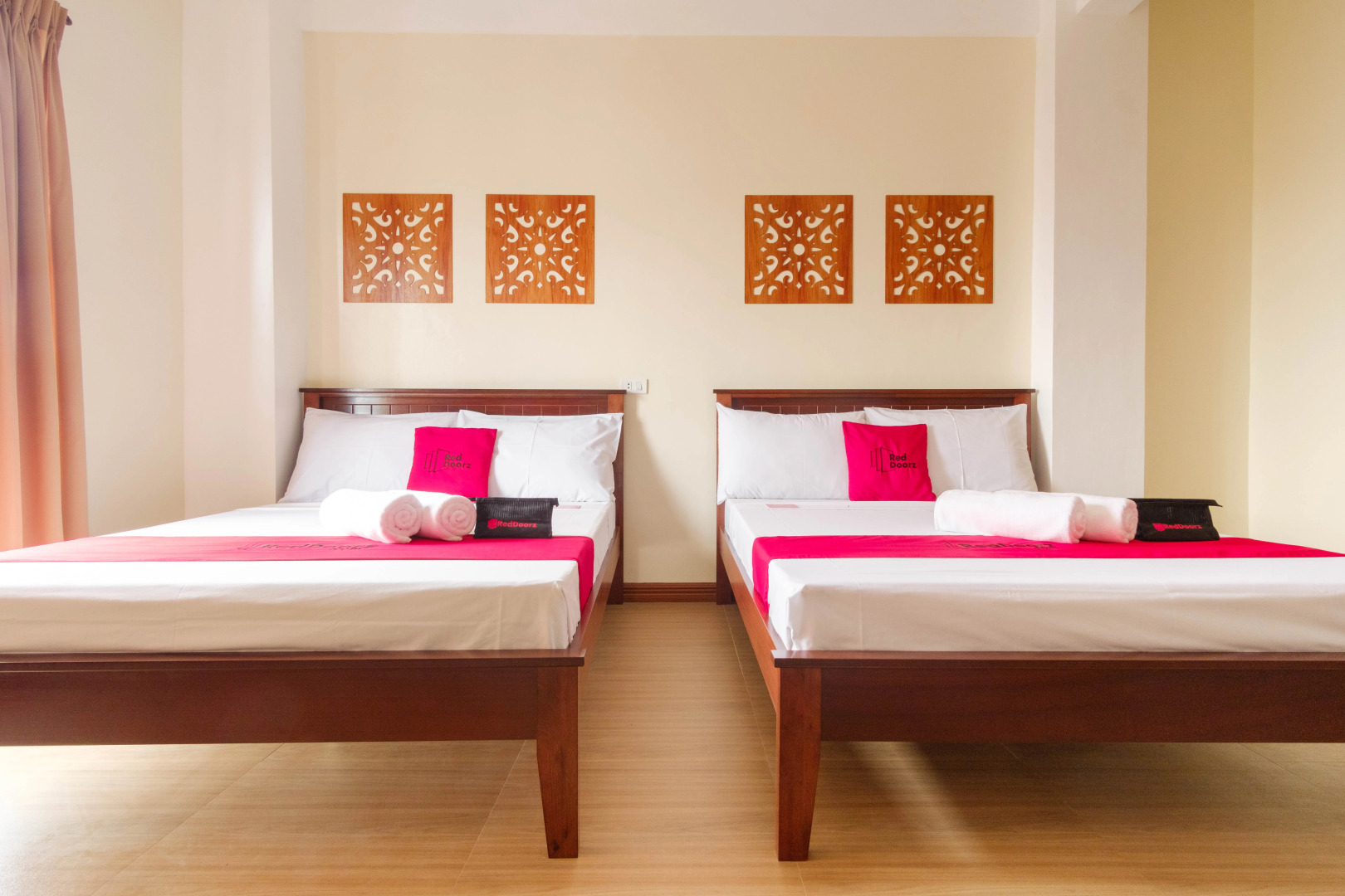 Photo - RedDoorz Plus near Johnson and Johnson Paranaque