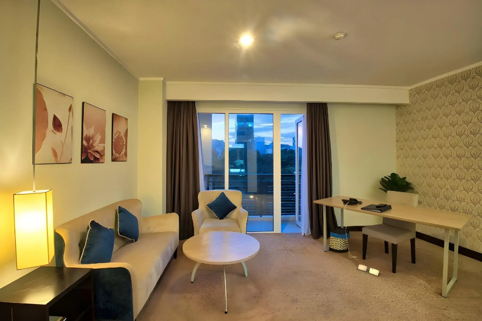 Photo - Vien Dong Hotel - Near Bui Vien Walking Street