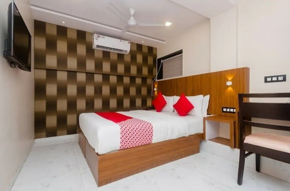 Photo - Hotel Qubestay Airport