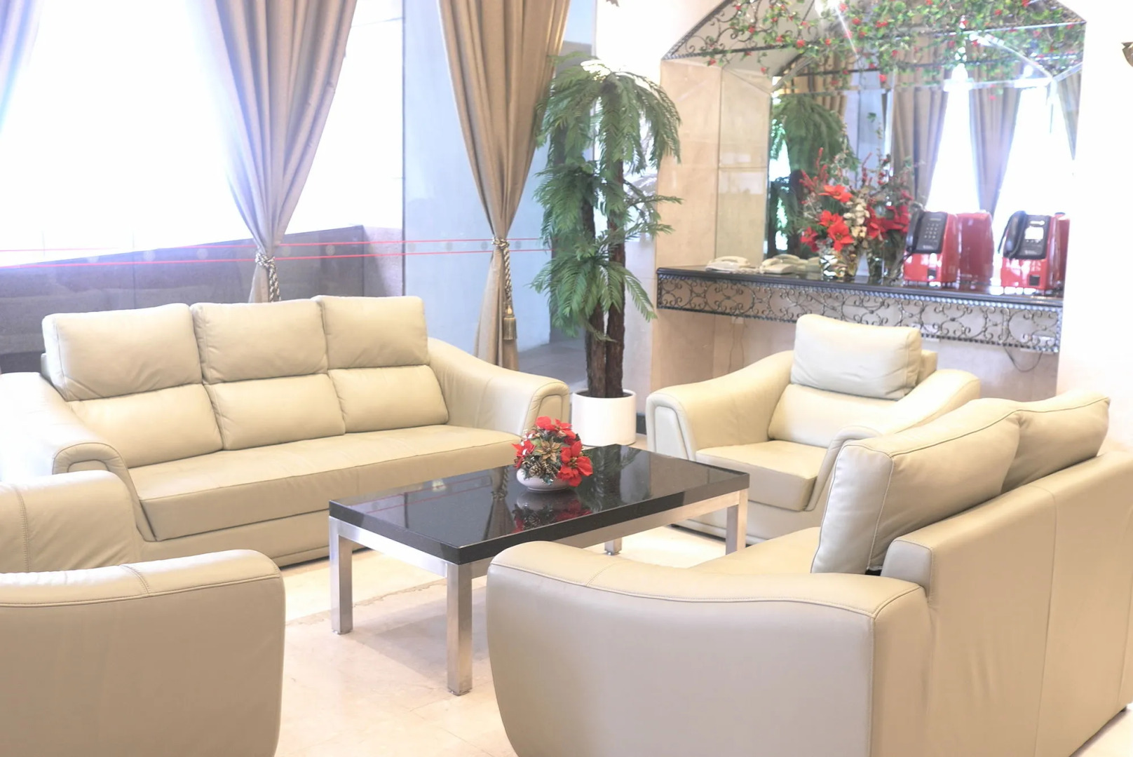 Foto - Orchard Grand Court