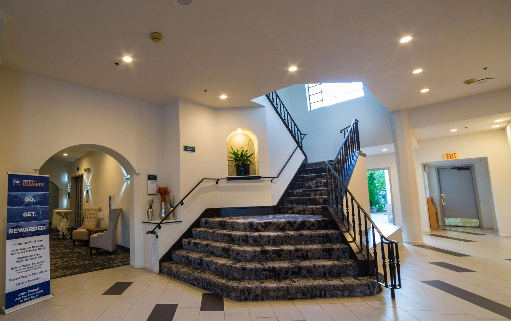 Photo - Best Western Posada Royale Hotel & Suites