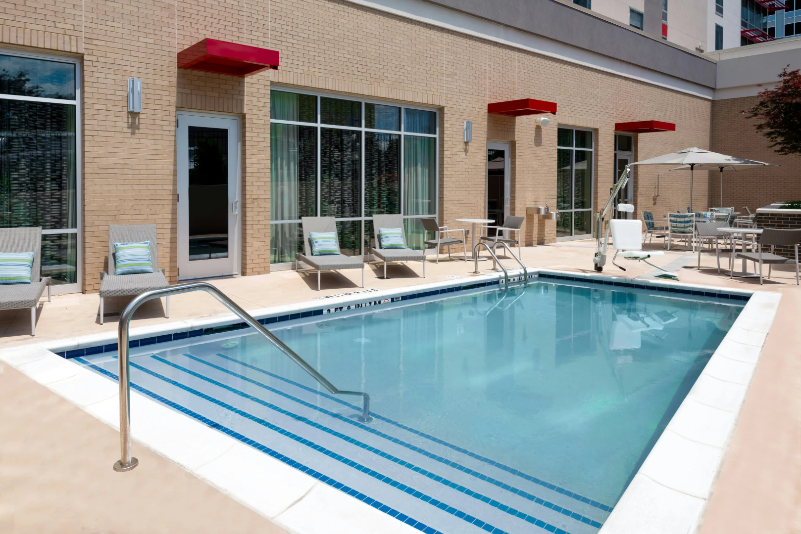 Photo - Hampton Inn & Suites Atlanta Buckhead Place