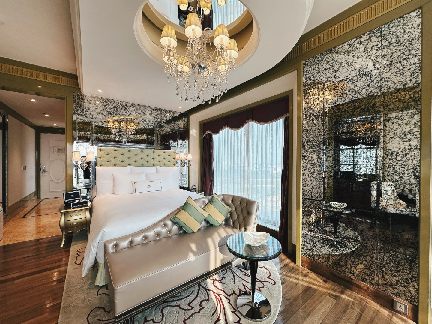 Photo - The Reverie Saigon