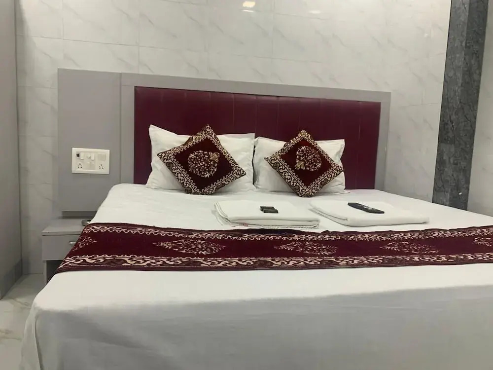 Photo - Hotel Sai Plaza, Chembur Mumbai