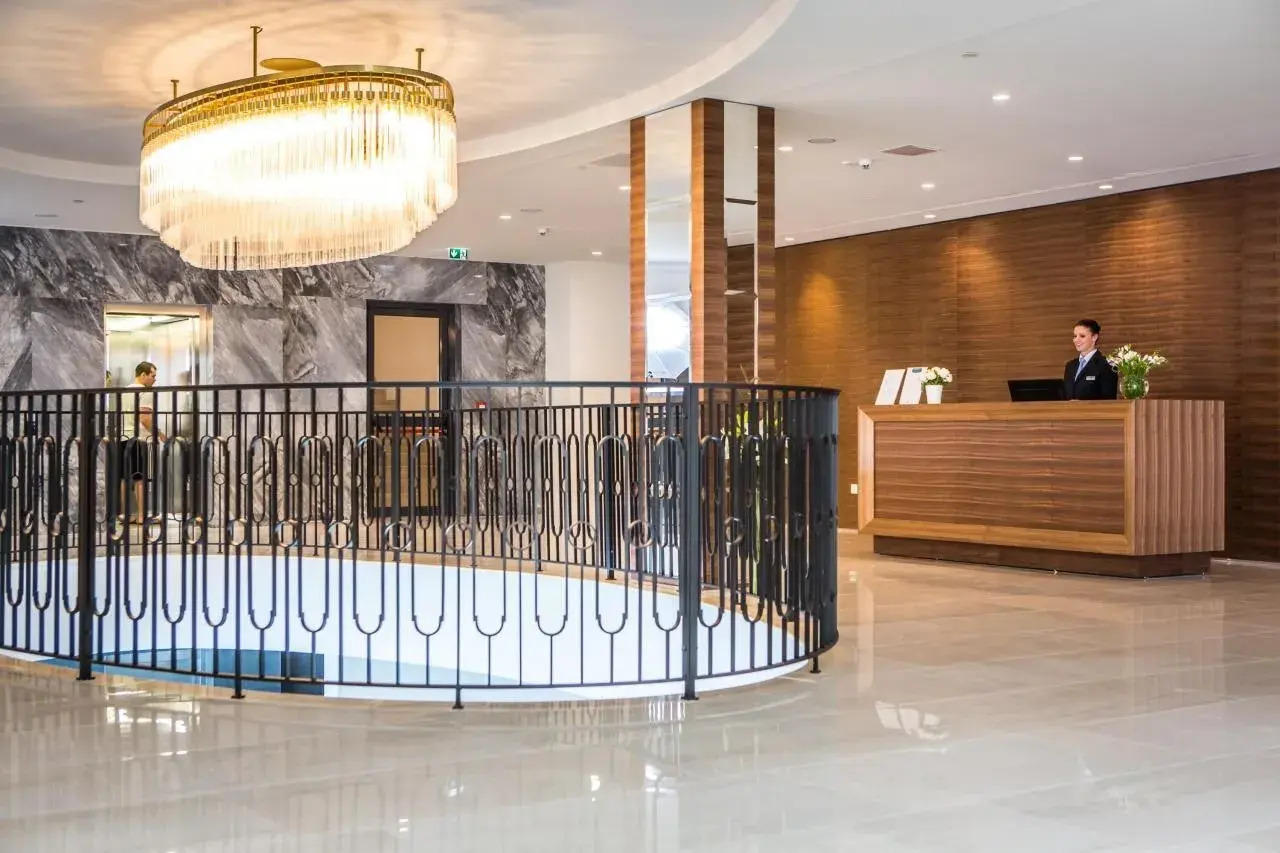 Foto - Royal Ariston Hotel