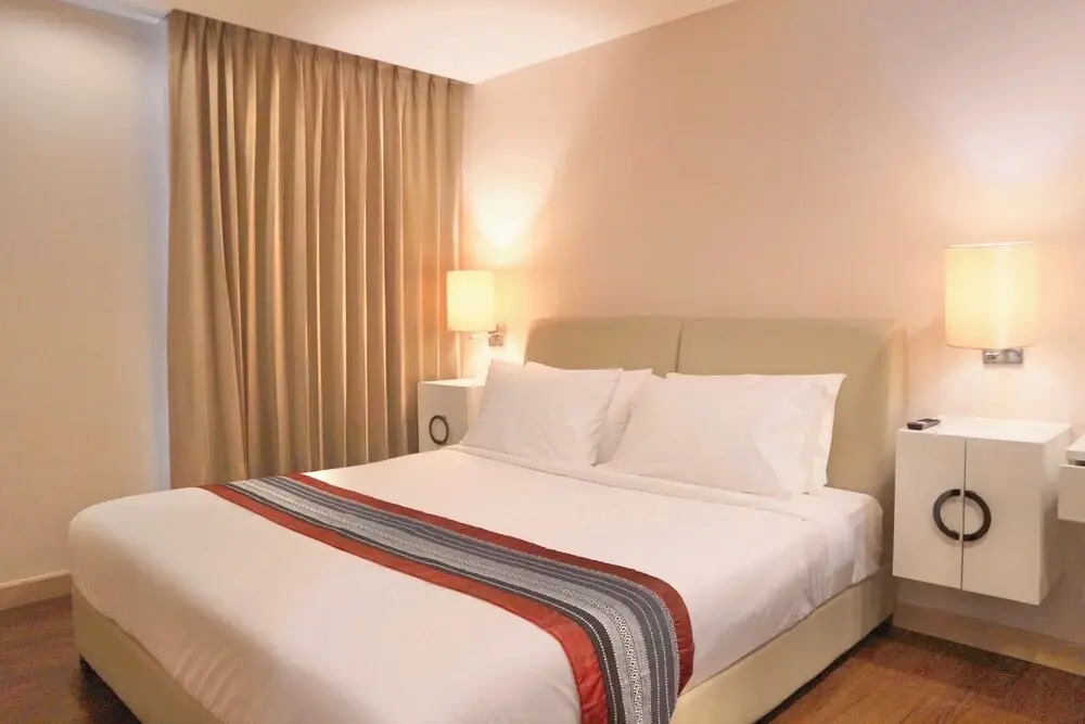 Foto - ICON NARINDRA SUITES HOTEL Sukhumvit Bangkok Thailand 50sqm to 90sqm Rooms & FREE Minibar