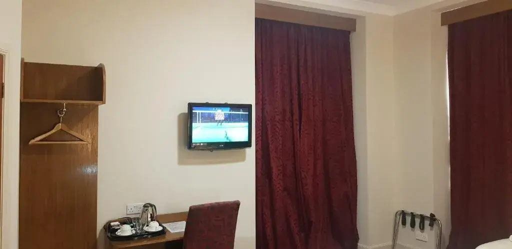 Photo - Aberdeen House