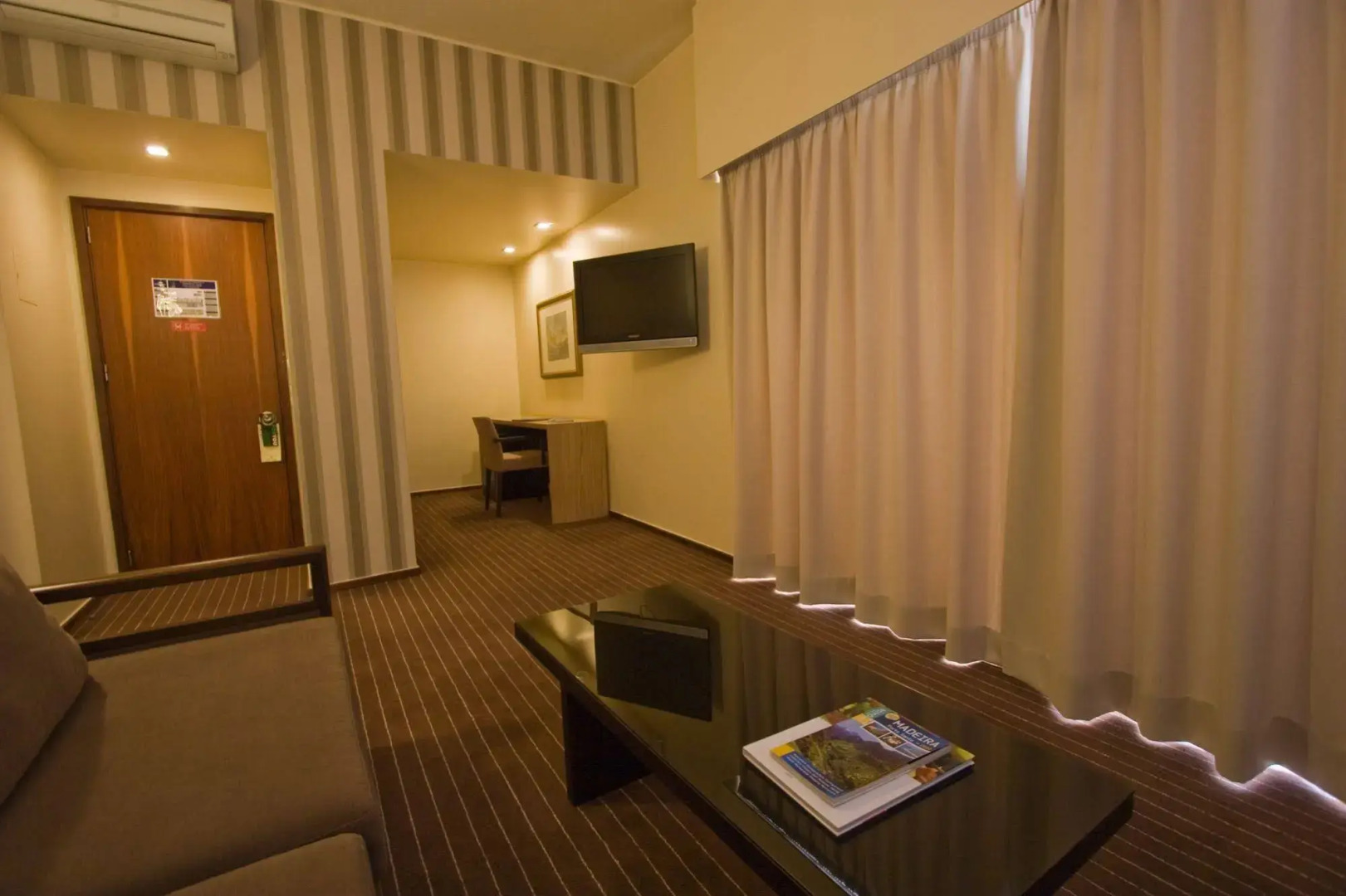 Photo - Hotel Girassol - Suite Hotel