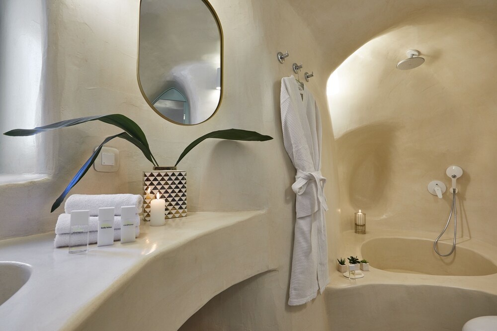 Photo - Gitsa Cliff Luxury Villa