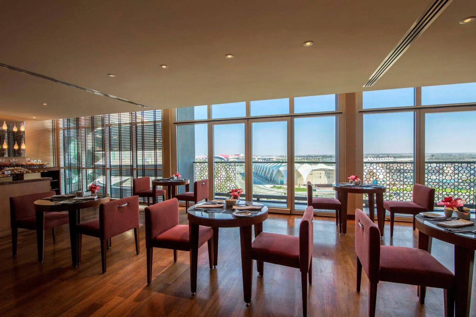 Photo - Yas Plaza Marina