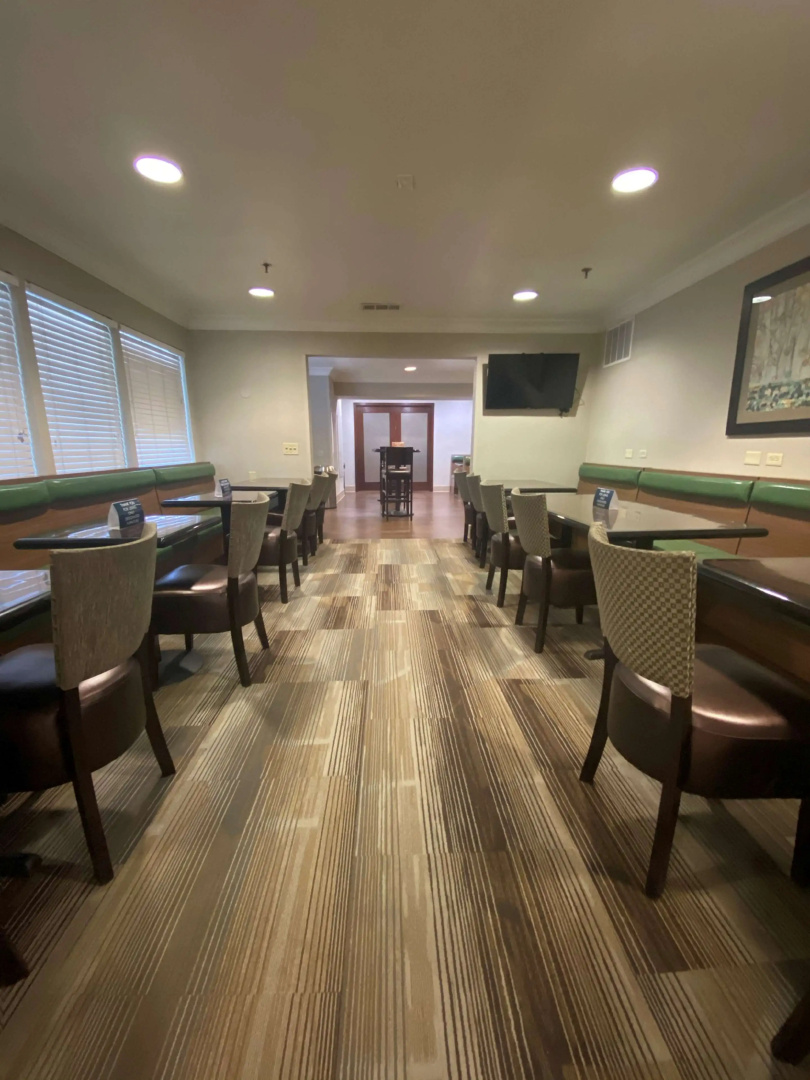 Photo - SureStay Hotel by Best Western Ontario Airport
