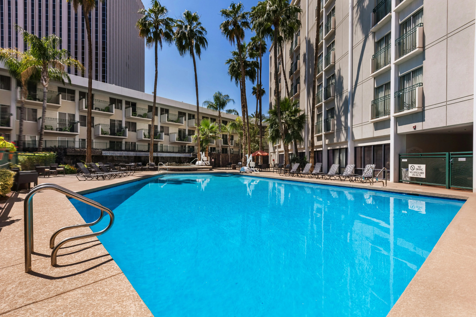 Foto - DoubleTree by Hilton Phoenix Midtown