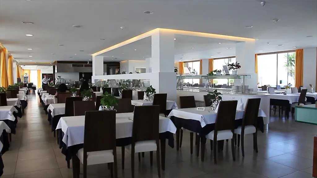 Photo - Hotel Simbad Ibiza