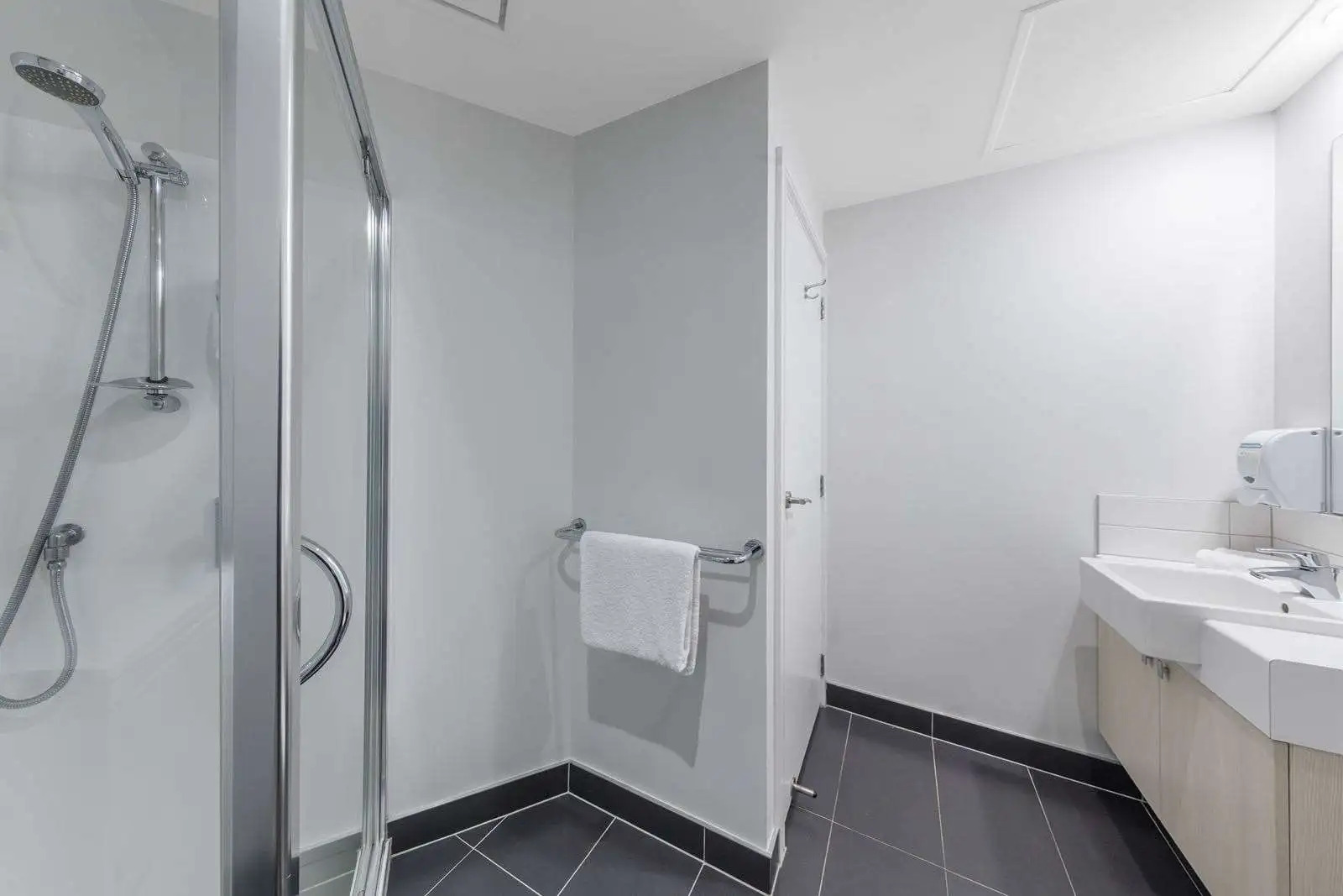 Photo - Oaks Auckland Hotel