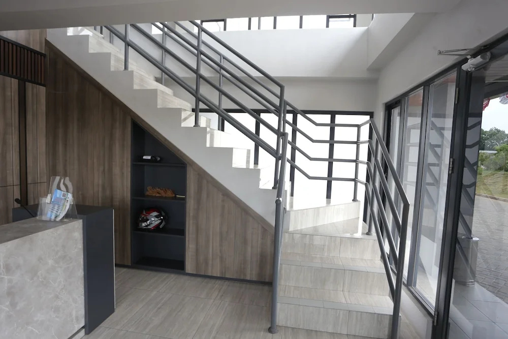 Hotel O cikarang Serviced apartment at Riverdale