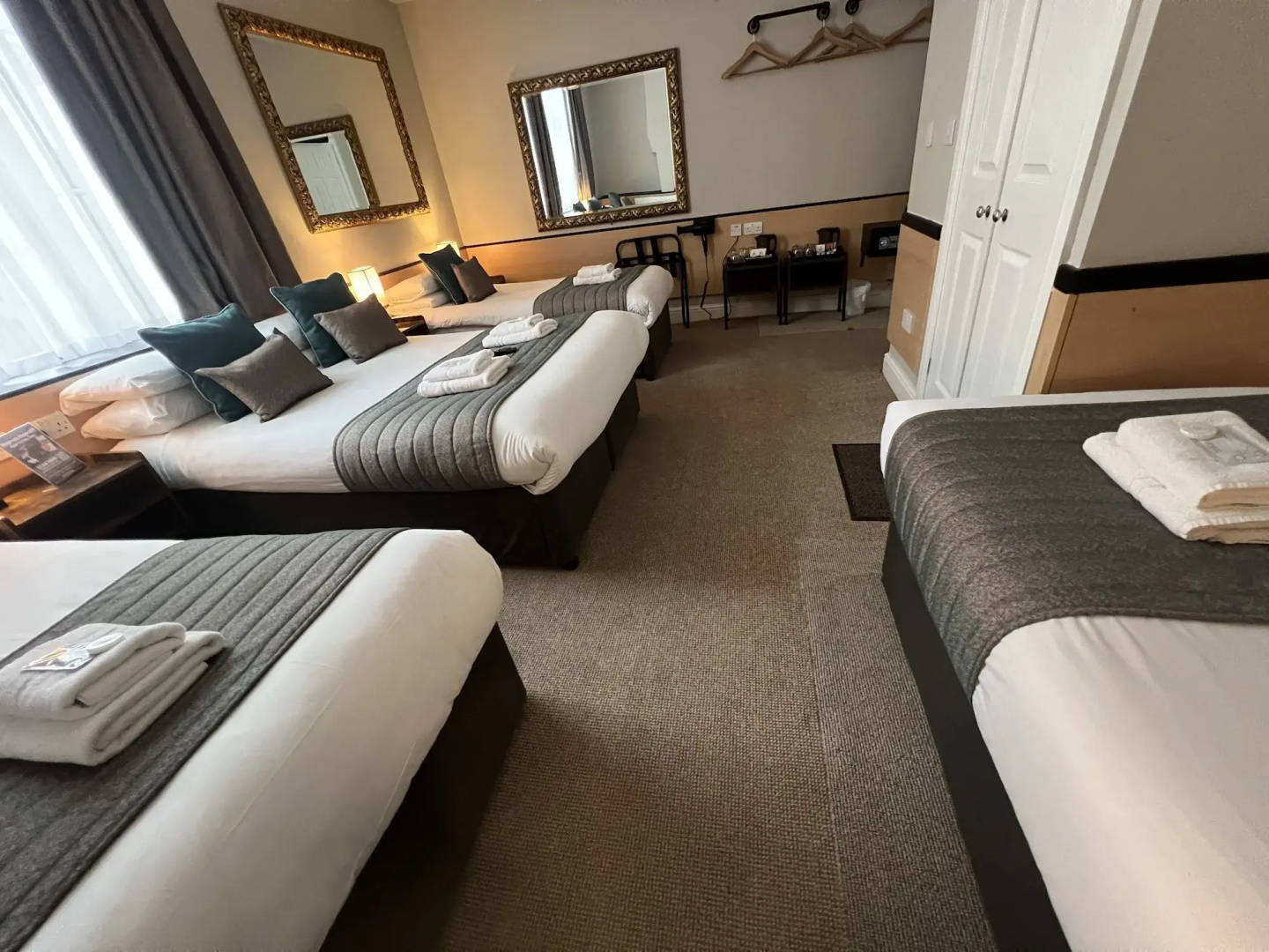 Photo - Tudor Court Hotel