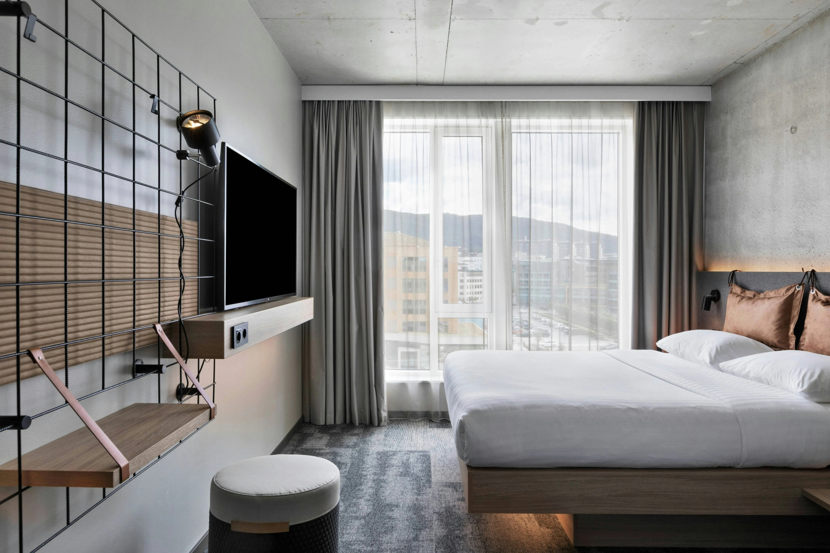 Photo - Moxy Bergen