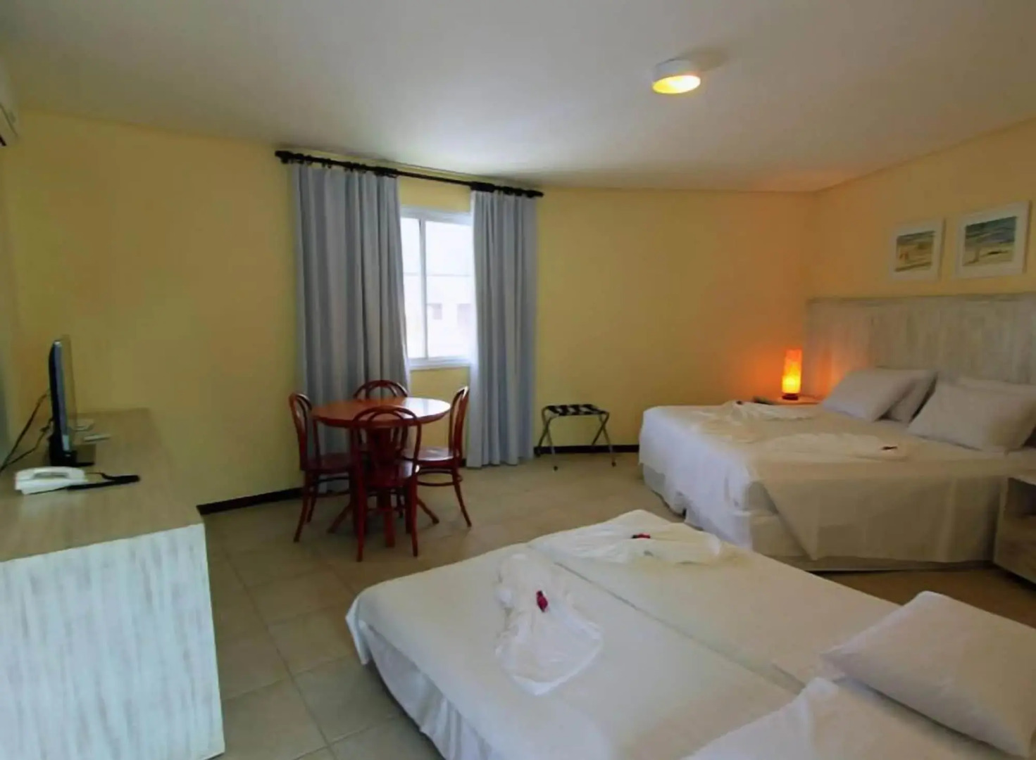 Foto - Farol de Itapuã Praia Hotel