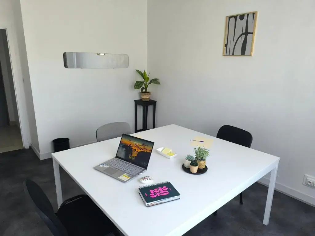 Foto - Adonis Lyon Est Hôtel Artys