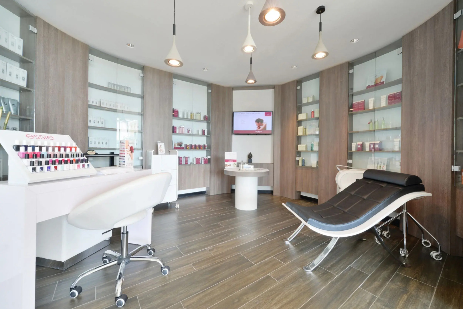 Photo - Mouratoglou Hotel & Resort