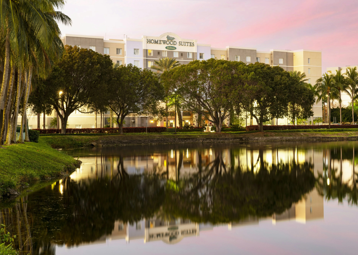 Photo - Homewood Suites by Hilton Miami-Airport/Blue Lagoon