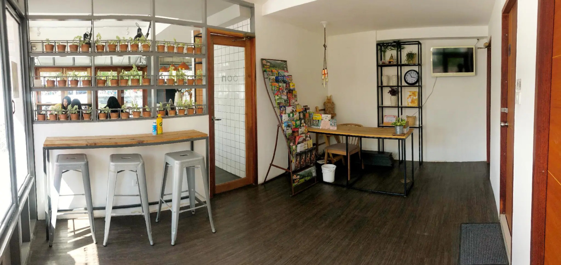 Photo - Oon Poshtel x Cafe