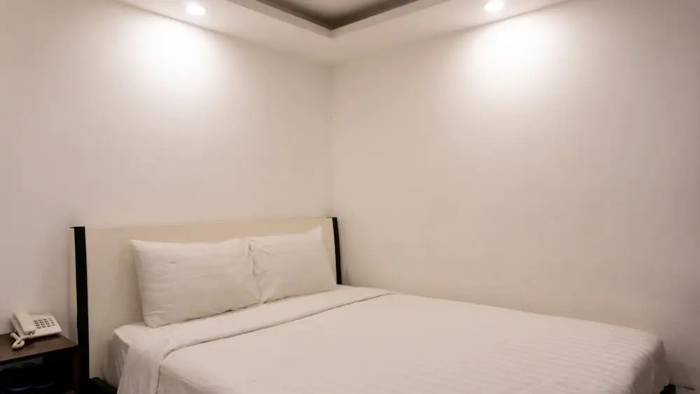 Photo - Prince Hotel