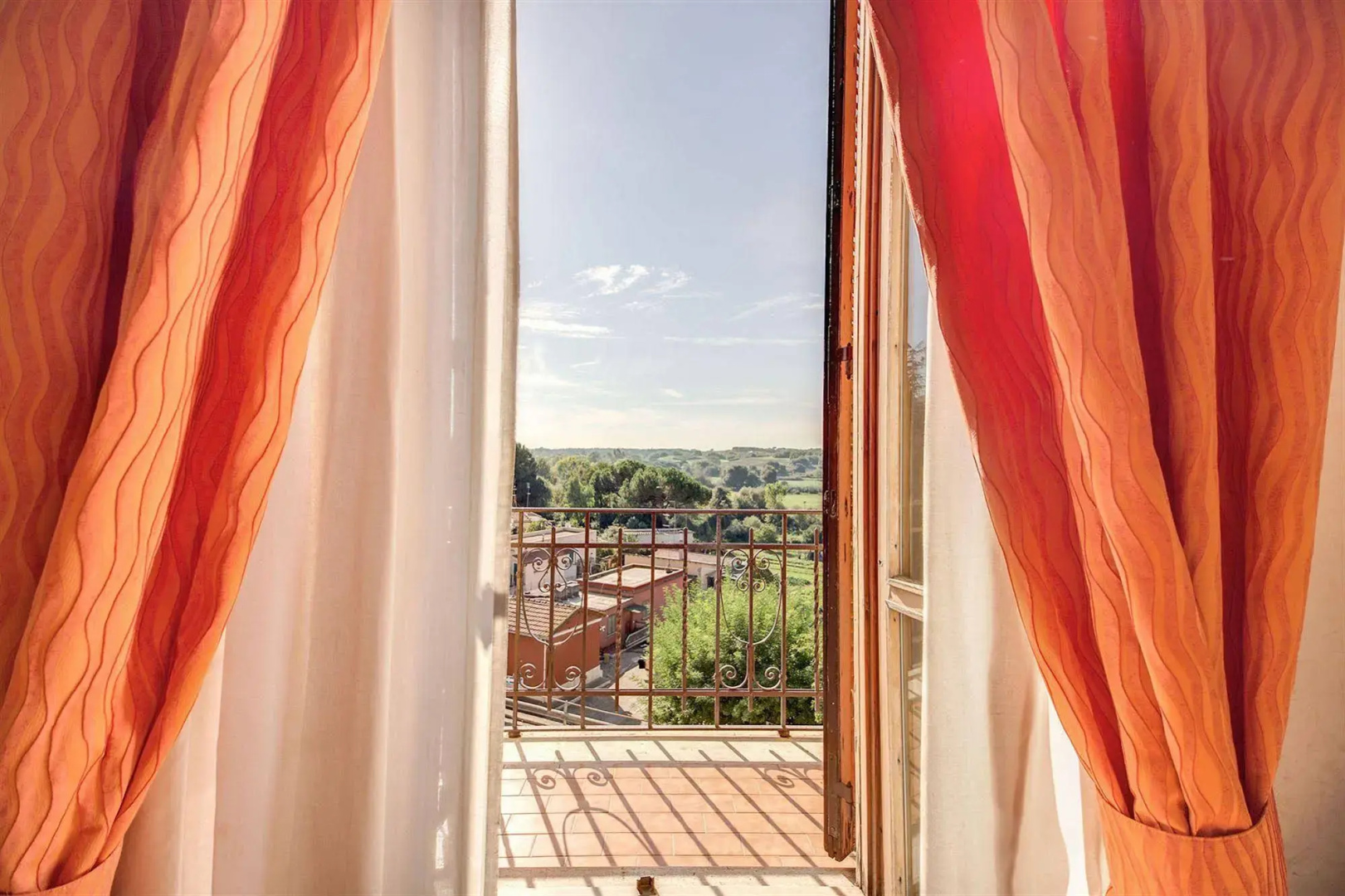 Photo - Romoli Hotel