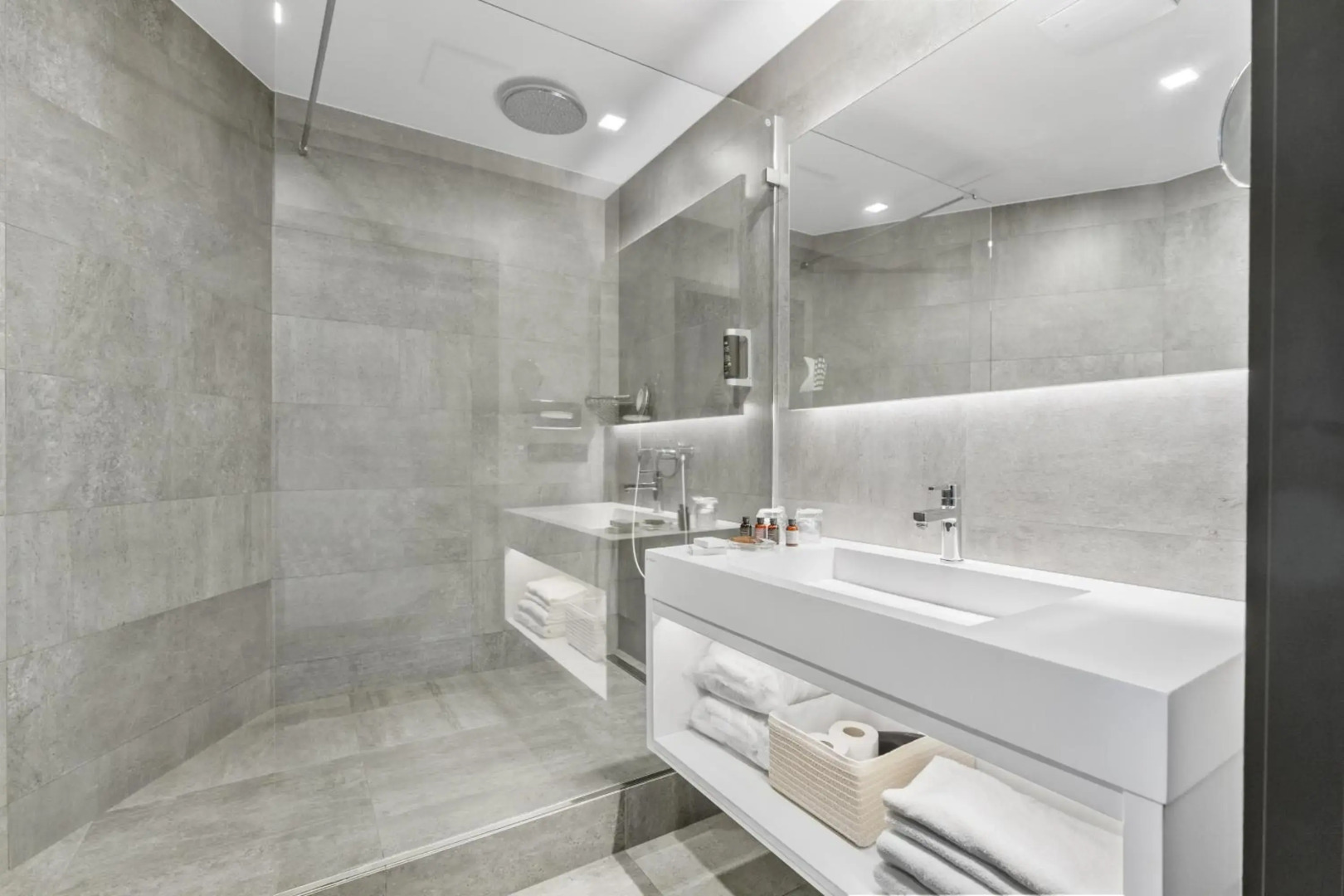 Foto - Dancing House hotel - Tančící dům